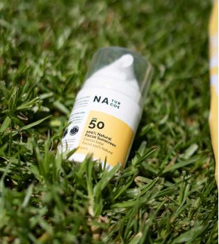 Naturcos - Crema solare viso 100% naturale SPF50