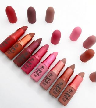 W7 - Rossetto Lippy Chic! - Shout Out!